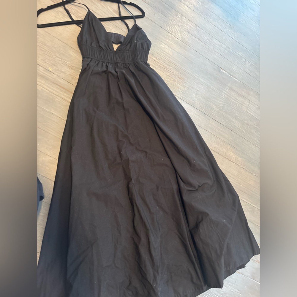 Aritzia Encourage Poplin Dress - Picture 7 of 8